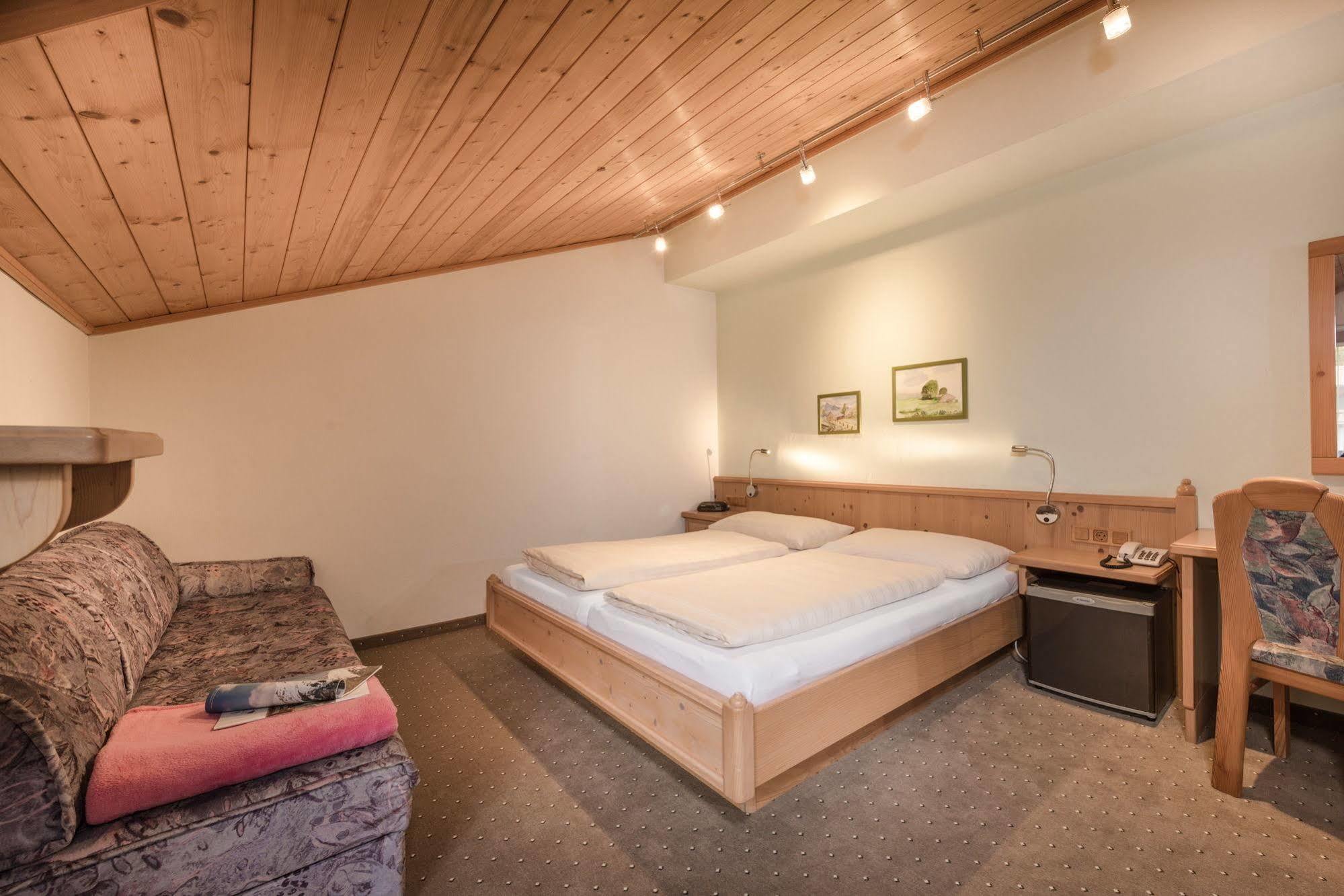 Gaestehaus Gratz - Inklusive Eintritt In Die Alpentherme Dorfgastein Eksteriør bilde