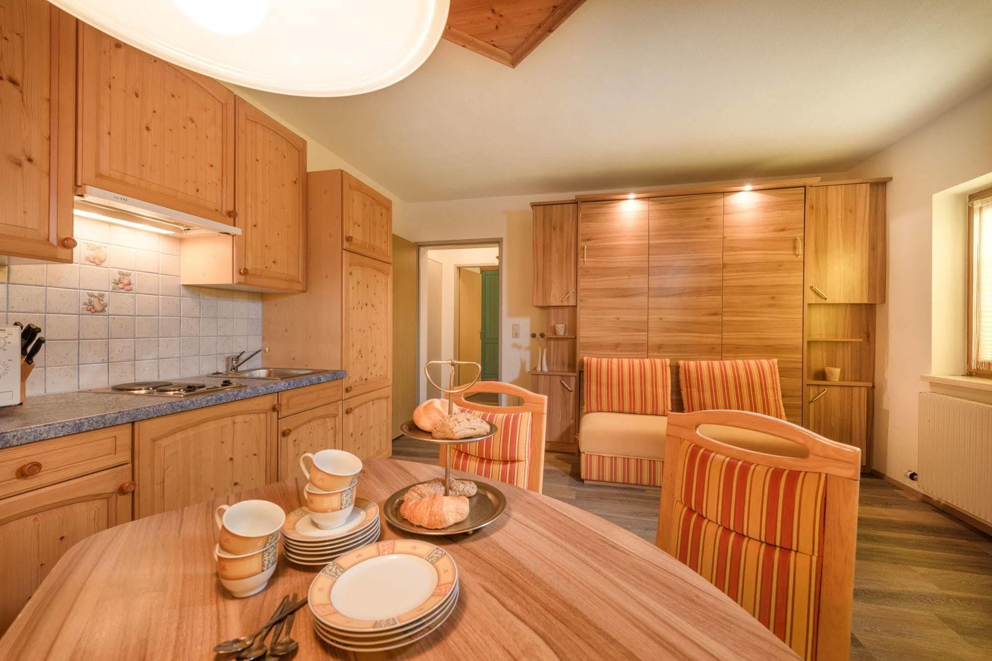 Gaestehaus Gratz - Inklusive Eintritt In Die Alpentherme Dorfgastein Eksteriør bilde